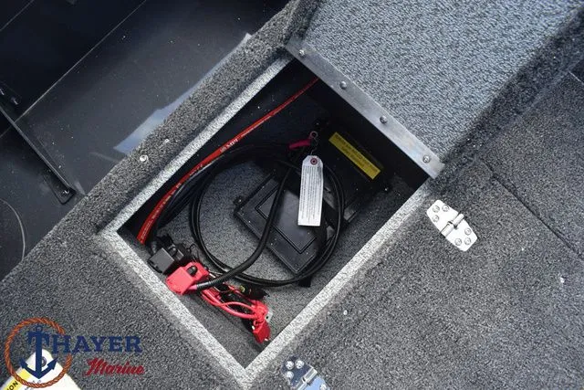 Slide: The Image of Lund 1650 Rebel XL XS 2026 - 25