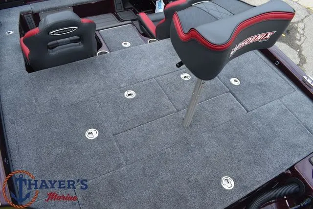 Slide: The Image of Phoenix Bass Boats 21 XE 2026 - 10