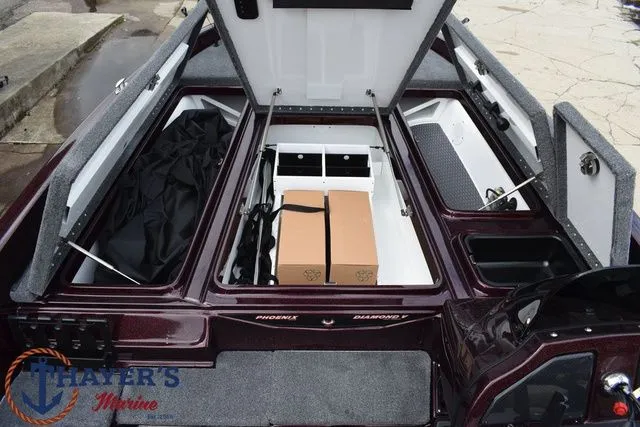 Slide: The Image of Phoenix Bass Boats 21 XE 2026 - 24