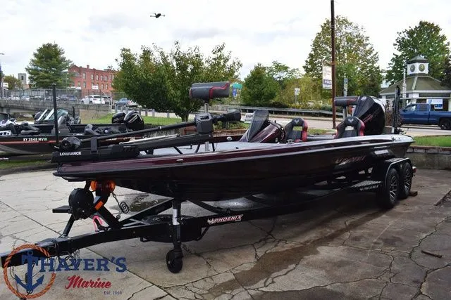 Slide: The Image of Phoenix Bass Boats 21 XE 2026 - 29