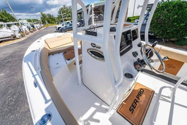 Slide: The Image of Sea Pro 225 Sandbar 2026 - 18