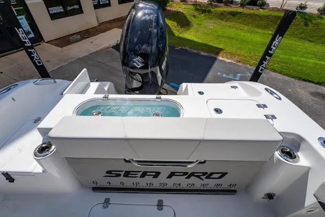 Slide: The Image of Sea Pro 222 Center Console 2026 - 12