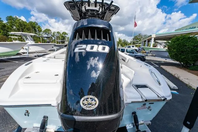 Slide: The Image of Sea Pro 222 Center Console 2026 - 9