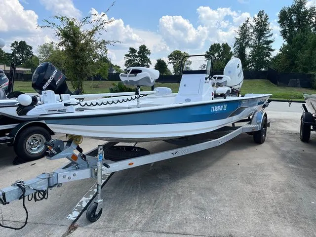 Slide: The Image of Vexus AVX1980CC 2019 - 1