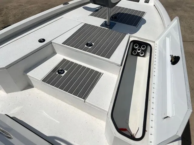 Slide: The Image of Vexus AVX1980CC 2019 - 19