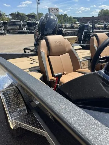 Slide: The Image of Xpress H17C Crappie 2026 - 11