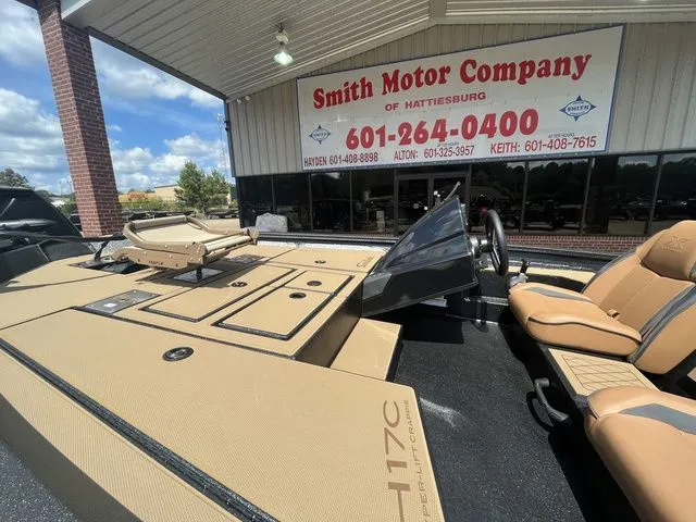 Slide: The Image of Xpress H17C Crappie 2026 - 5