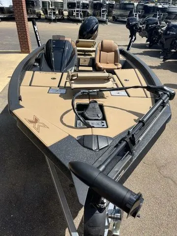 Slide: The Image of Xpress H17C Crappie 2026 - 8