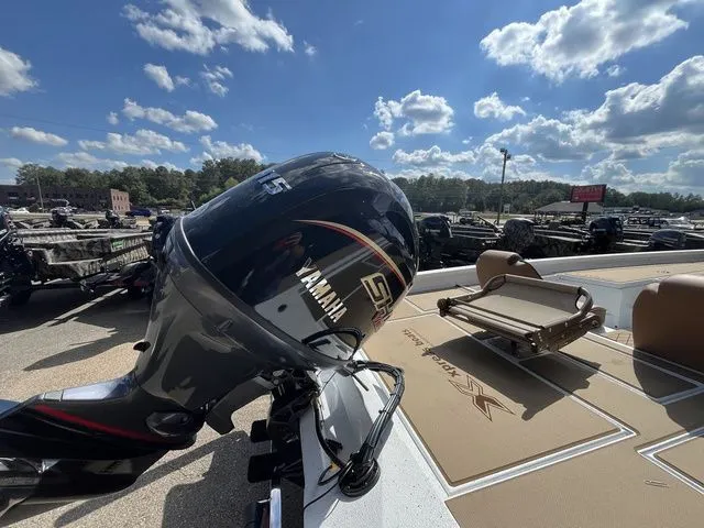 Slide: The Image of Xpress H18C Crappie 2026 - 12