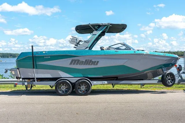 The Image of Malibu Wakesetter 25 LSV 2026 - 1