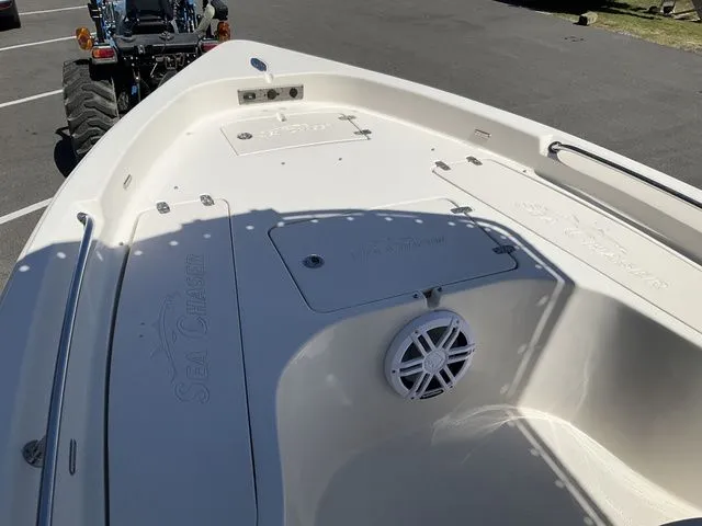 Slide: The Image of Carolina SEA CHASER 21LX 2022 - 10