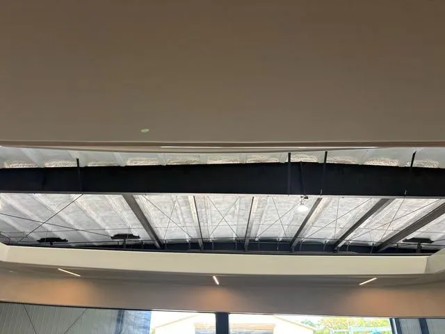 Slide: The Image of Tiara 48 LE 2025 - 32