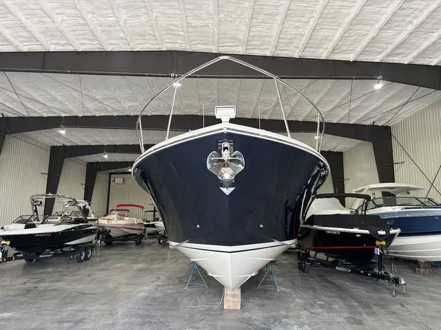 Slide: The Image of Tiara 48 LE 2025 - 4