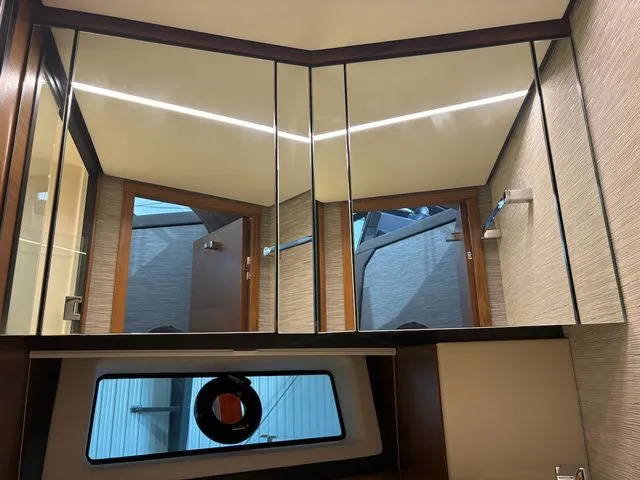 Slide: The Image of Tiara 48 LE 2025 - 41