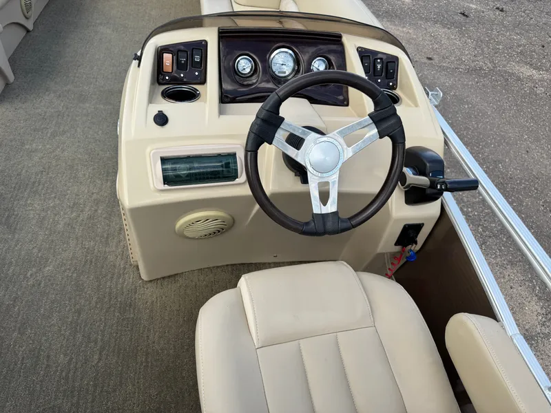 Slide: The Image of Bennington 22 SLX Pontoon 2014 - 21