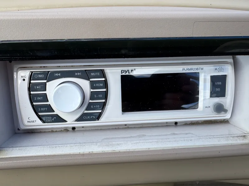 Slide: The Image of Bennington 22 SLX Pontoon 2014 - 23