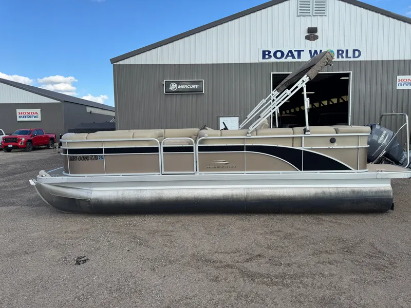 Slide: The Image of Bennington 22 SLX Pontoon 2014 - 24