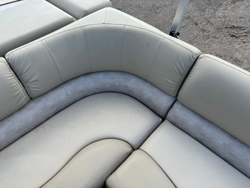 Slide: The Image of Bennington 22 SLX Pontoon 2014 - 29