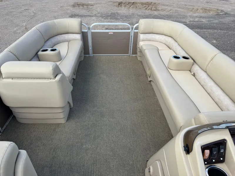 Slide: The Image of Bennington 22 SLX Pontoon 2014 - 3