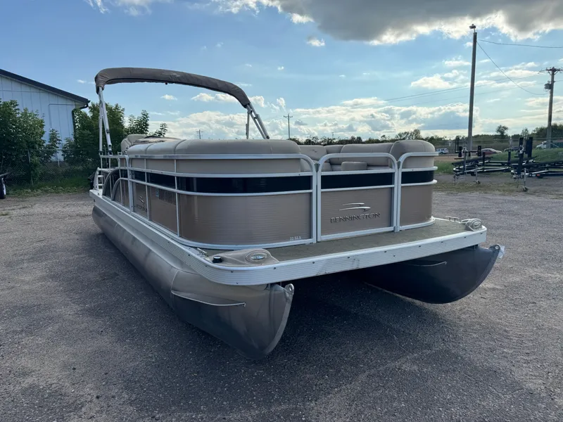 Slide: The Image of Bennington 22 SLX Pontoon 2014 - 33