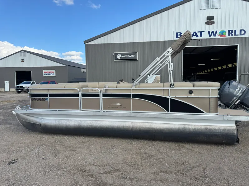 Slide: The Image of Bennington 22 SLX Pontoon 2014 - 47