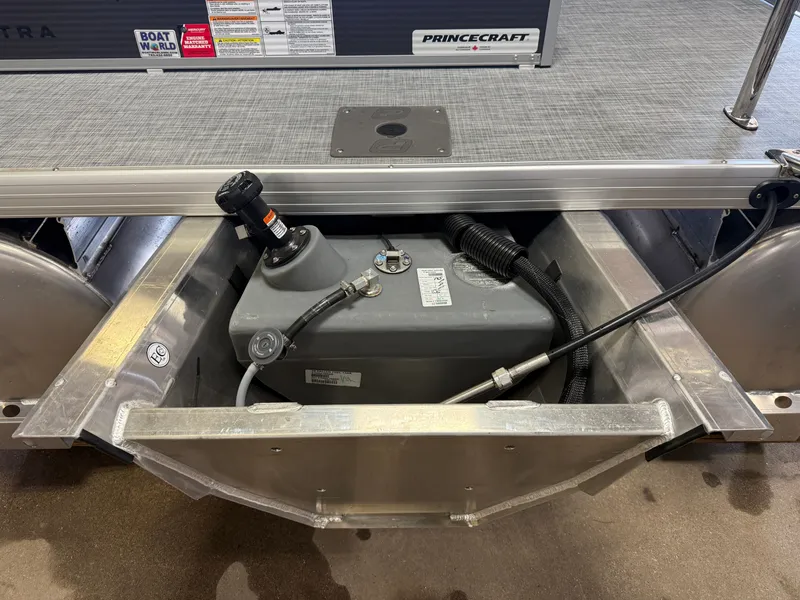 Slide: The Image of Princecraft Vectra 23 RL 2025 - 38