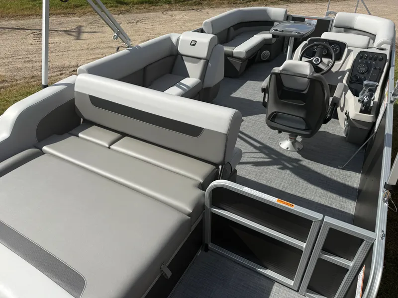 Slide: The Image of Princecraft Vectra 21 RL 2026 - 20