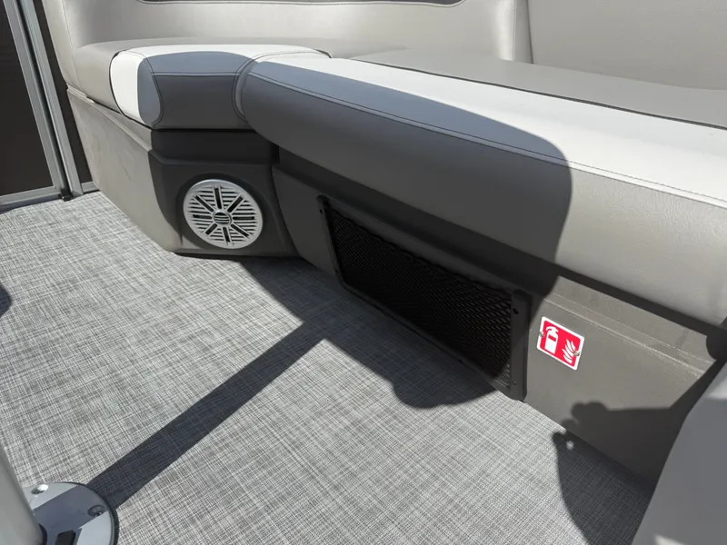 Slide: The Image of Princecraft Vectra 21 RL 2026 - 25