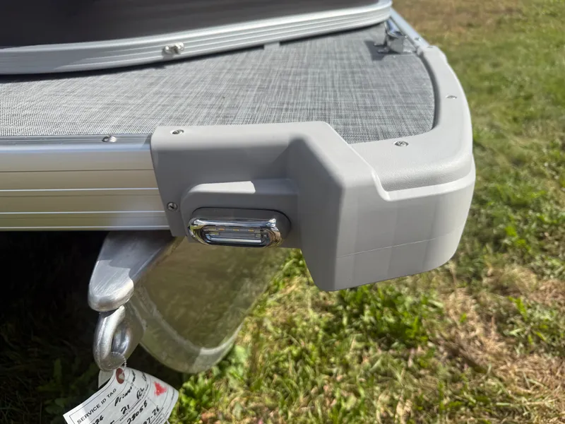 Slide: The Image of Princecraft Vectra 21 RL 2026 - 30