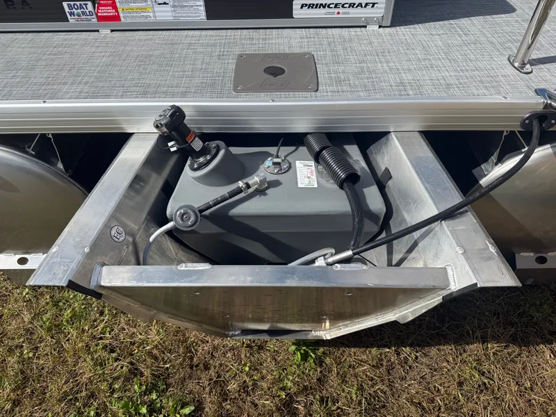 Slide: The Image of Princecraft Vectra 21 RL 2026 - 34