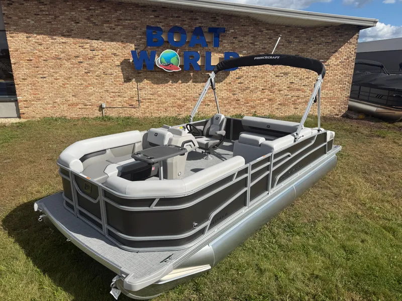 Slide: The Image of Princecraft Vectra 21 RL 2026 - 39