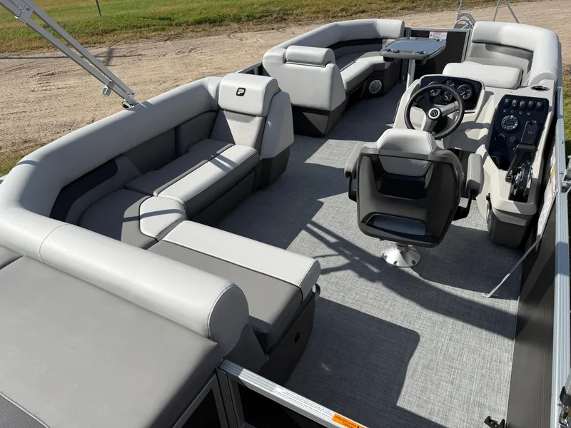 Slide: The Image of Princecraft Vectra 21 Cruise Lounge Pontoon & Mercury 4-Stroke EFI 2026 - 17