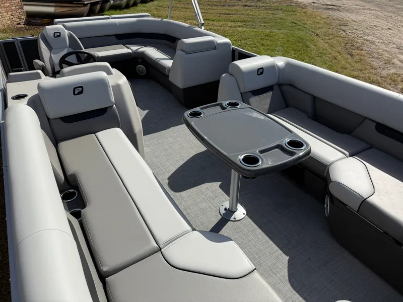 Slide: The Image of Princecraft Vectra 21 Cruise Lounge Pontoon & Mercury 4-Stroke EFI 2026 - 24