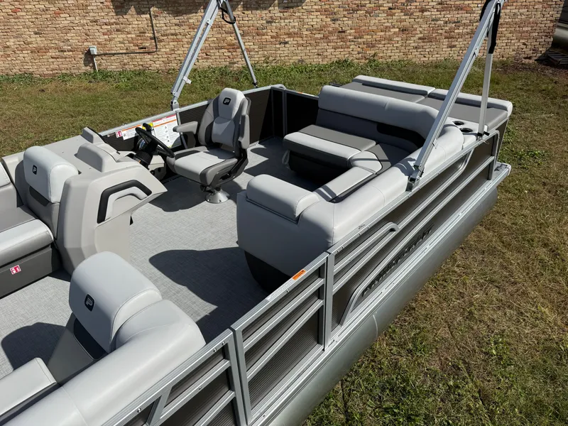 Slide: The Image of Princecraft Vectra 21 Cruise Lounge Pontoon & Mercury 4-Stroke EFI 2026 - 3
