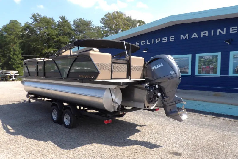 Slide: The Image of Veranda VR235RC XL 2026 - 13