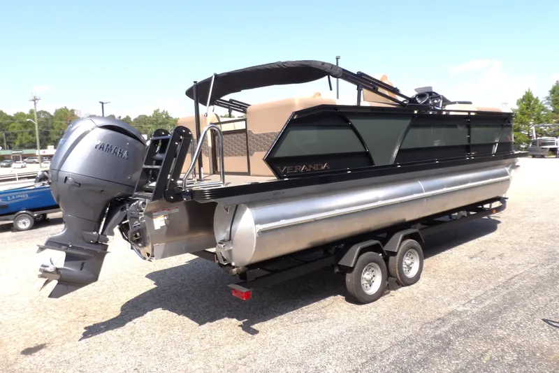 Slide: The Image of Veranda VR235RC XL 2026 - 3