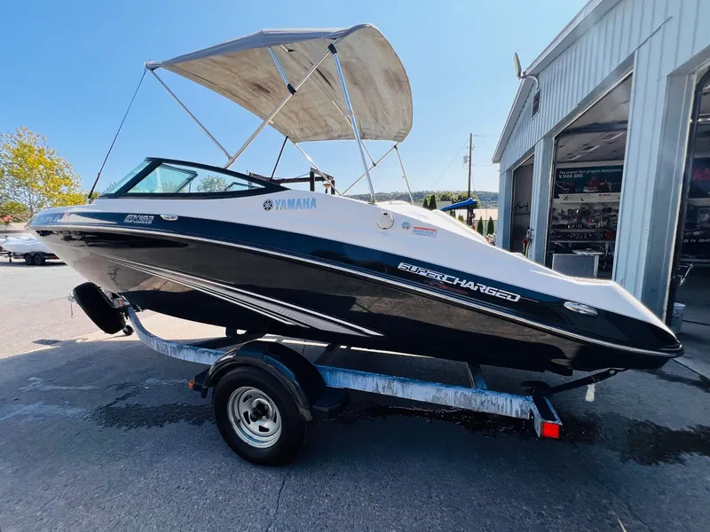 Slide: The Image of Yamaha AR192 2013 - 8