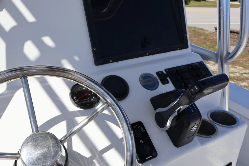 Slide: The Image of KenCraft 2060 BAY RIDER w/ 2024 SUZUKI DF115BTXW5 2008 - 14