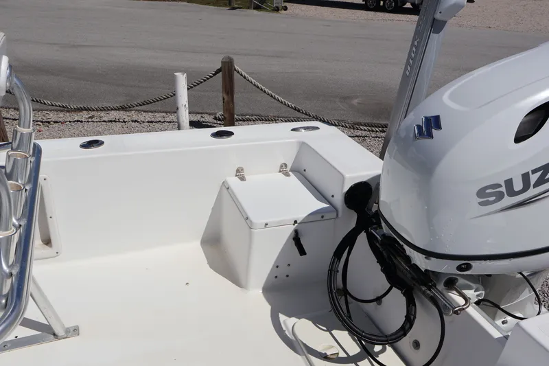 Slide: The Image of KenCraft 2060 BAY RIDER w/ 2024 SUZUKI DF115BTXW5 2008 - 7