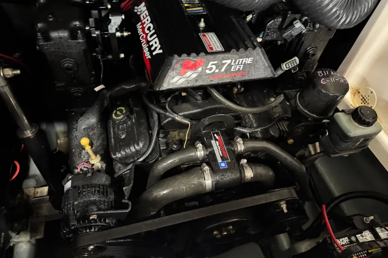 Slide: The Image of Engine of a 2001 Sea Ray 280 Bow Rider with 5.7L EFI Mercury MerCruiser. - 12