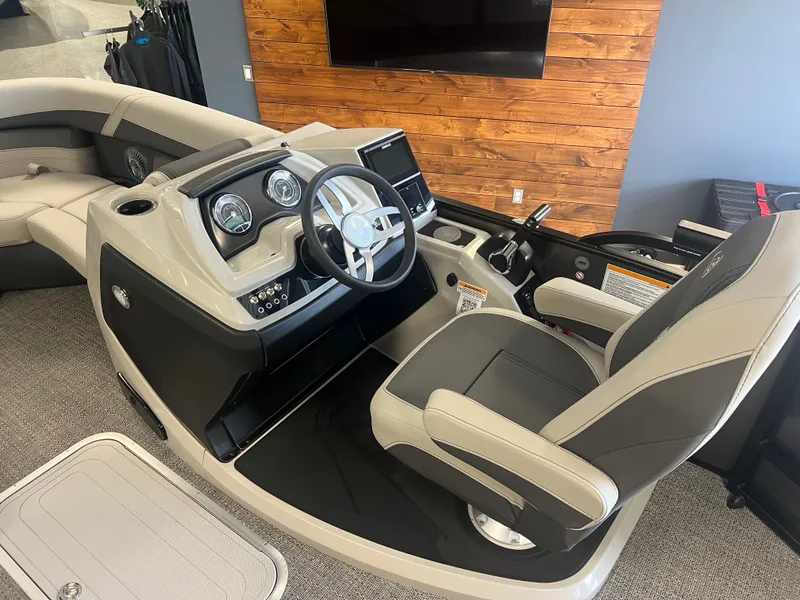 Slide: The Image of Barletta Cabrio 20UC 2025 - 6