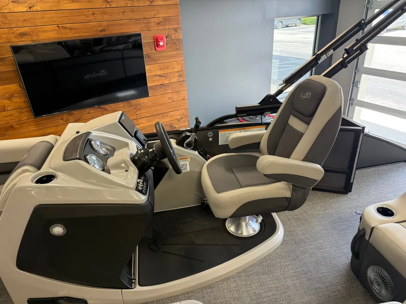 Slide: The Image of Barletta Cabrio 20UC 2025 - 7