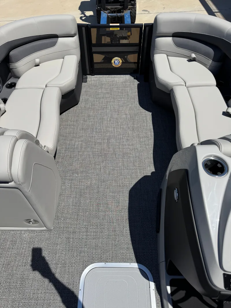 Slide: The Image of Barletta Cabrio 22Q 2025 - 14