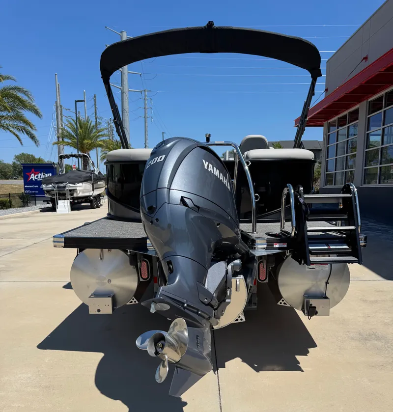 Slide: The Image of Barletta Cabrio 22Q 2025 - 7