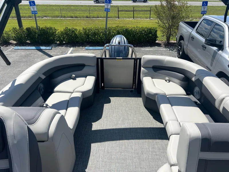 Slide: The Image of Barletta Cabrio 22Q 2025 - 14