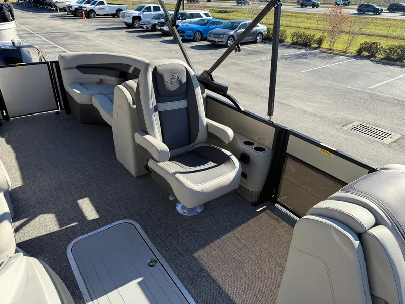 Slide: The Image of Barletta Cabrio 22QC 2025 - 11