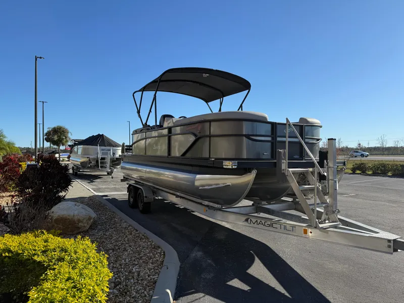 Slide: The Image of Barletta Cabrio 22QC 2025 - 4