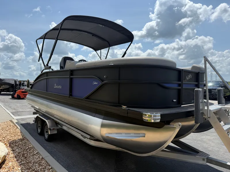 Slide: The Image of Barletta Cabrio 22UC 2025 - 4