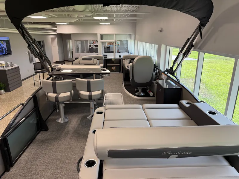 Slide: The Image of Barletta Cabrio 24UE 2025 - 6