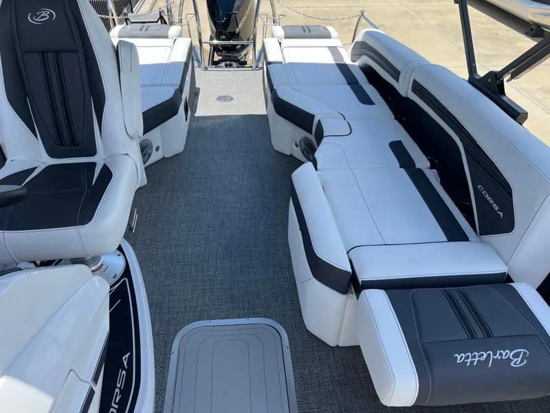 Slide: The Image of Barletta Corsa 23M 2025 - 18